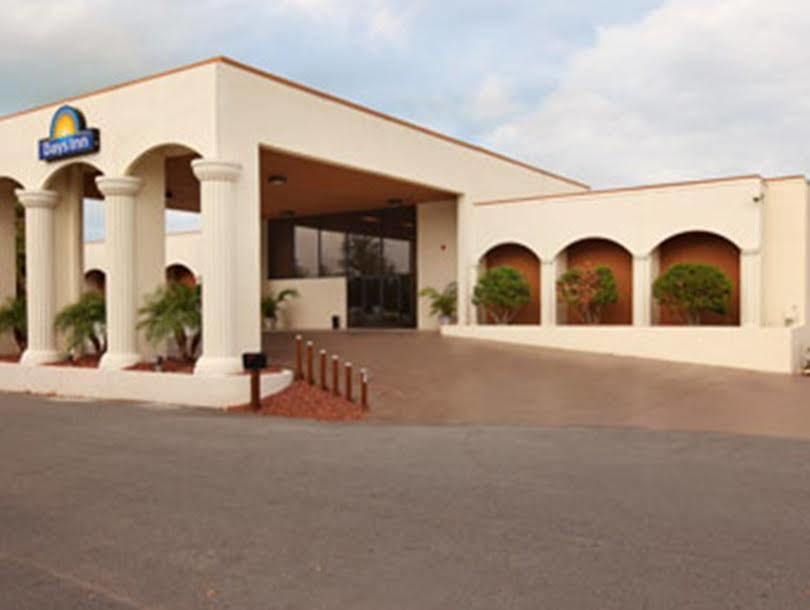 Days Inn & Suites By Wyndham Clermont Extérieur photo